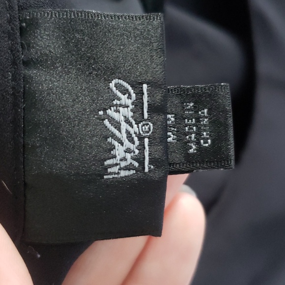 Med. Black Mossimo tank - Picture 3 of 3